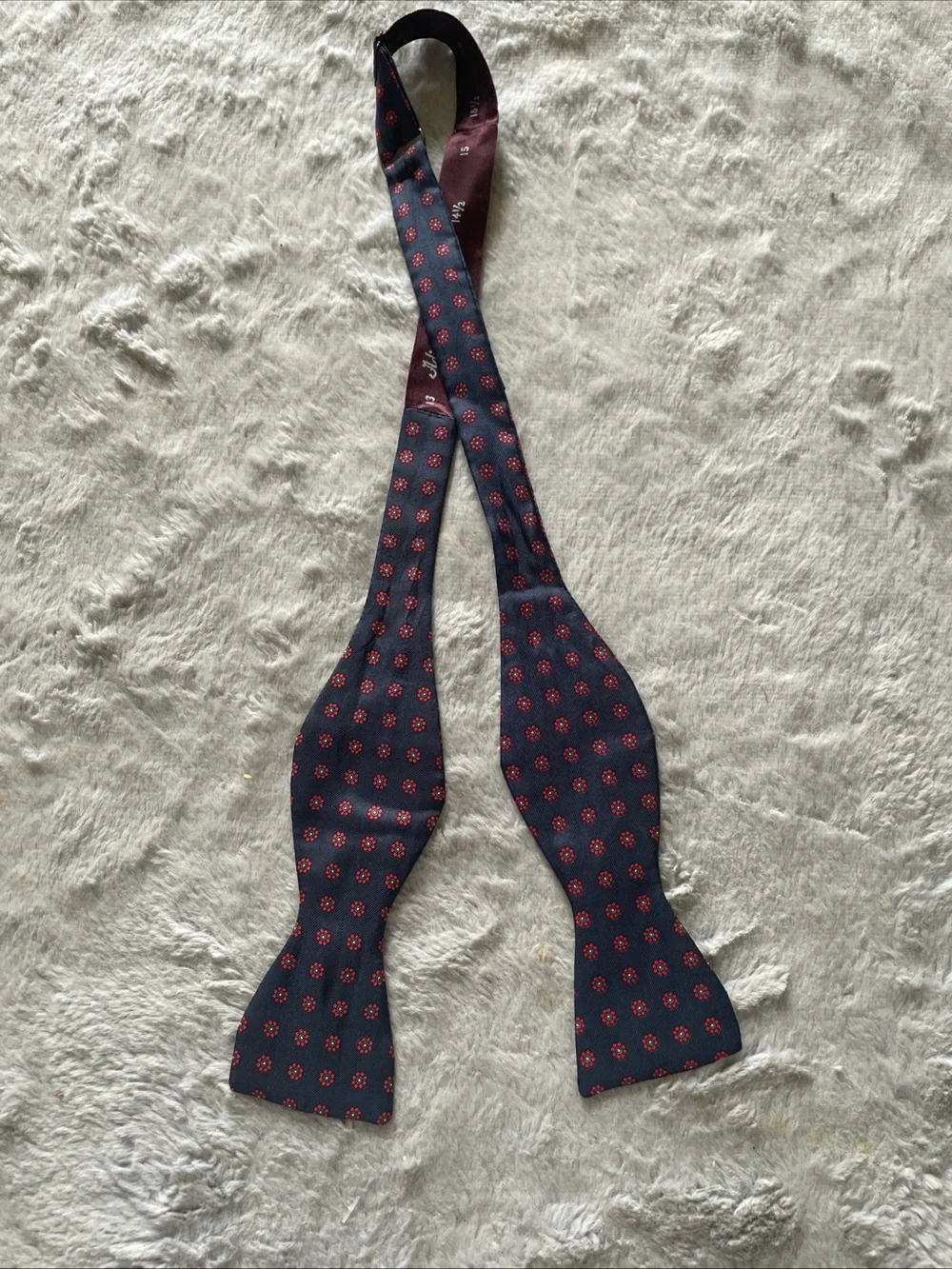 Lands' End Navy Bow Tie with Red Medallion Motif